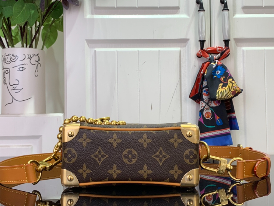 루이비통 미니 소프트 트렁크 M14729 18.5138cm4.jpg