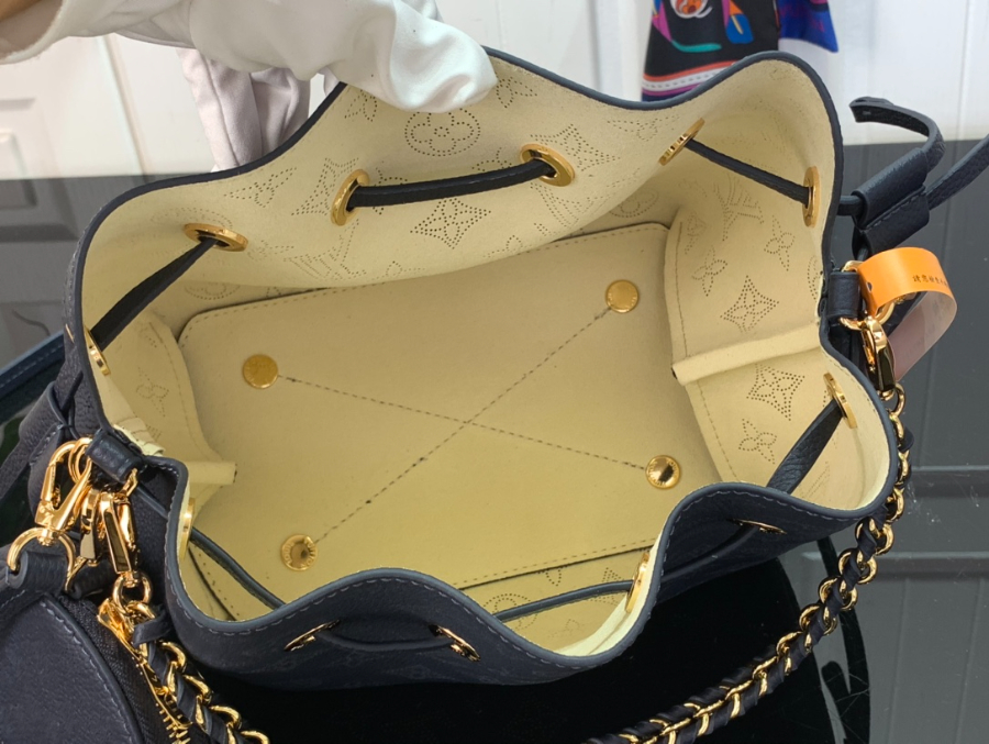 루이비통 벨라 Bella M14315 221419cm 네이비5.jpg