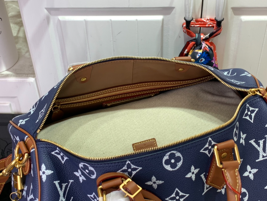 루이비통 스피디 P9 반둘리에 40 M24418 402623cm 네이비3.jpg
