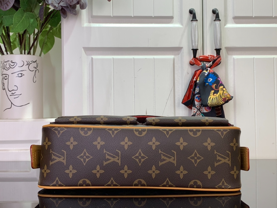 루이비통 중고 비바시떼 모노그램 스몰 301113cm M511644.jpg