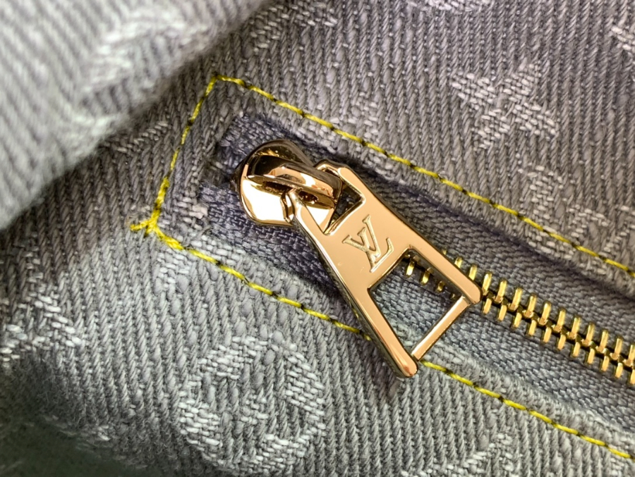 루이비통 코스메틱 파우치 라지 데님 그레이 M13750 18927cm7.jpg