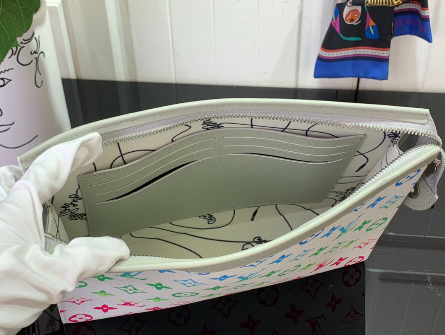 루이비통 이클립스 포쉐트 보야주 클러치 M13907 26205cm 그라데이션4.jpg