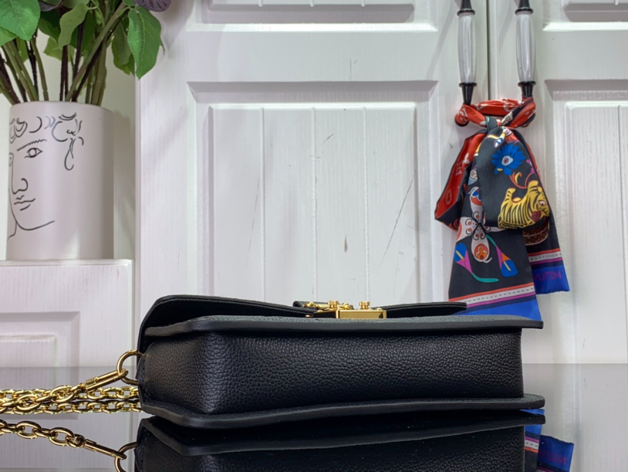 루이비통 월릿 온 체인 메티스 M12761 22155.5cm 블랙4.jpg