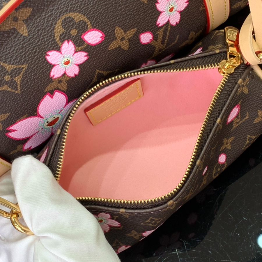 이비통 LV X TM 빠삐용 사쿠라 M13097 111327cm 브라운6.jpg