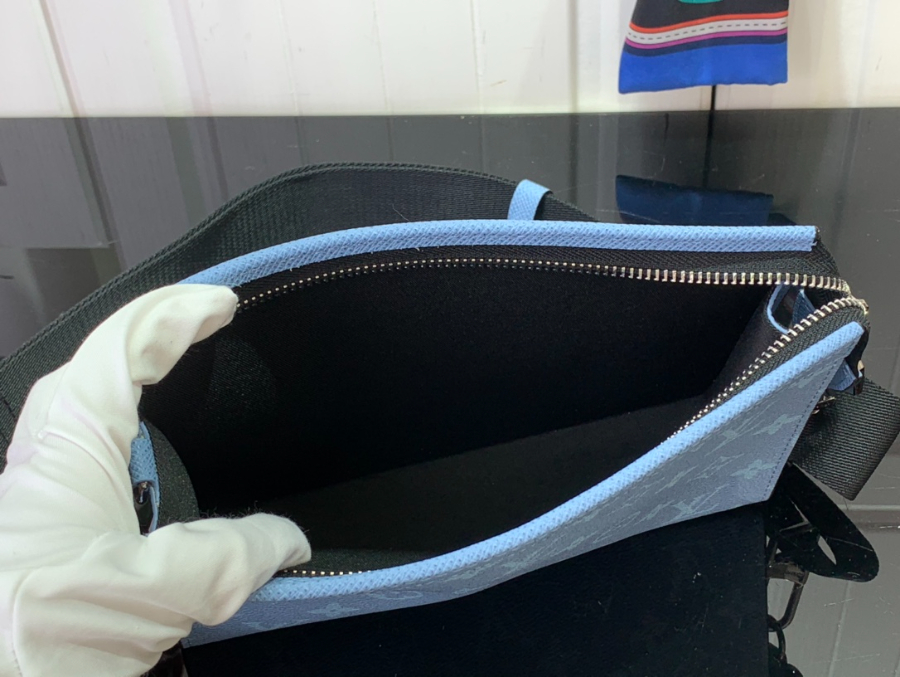 루이비통 가스통 웨어러블 월릿 가방 M14114 2214.54.5cm 블루5.jpg