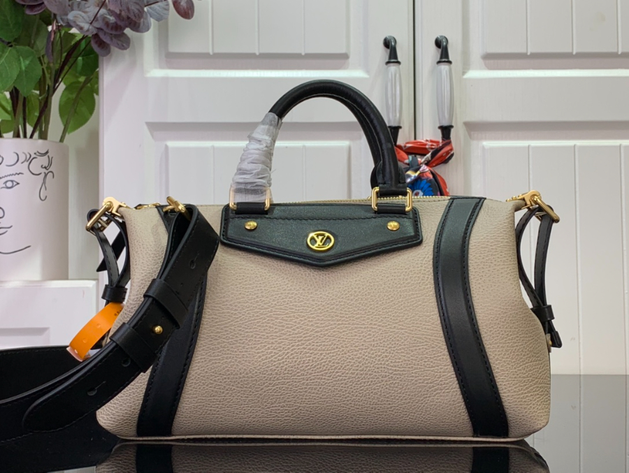 루이비통 LV 바이커 PM 백 M14721 301212cm 다크 베이지1.jpg