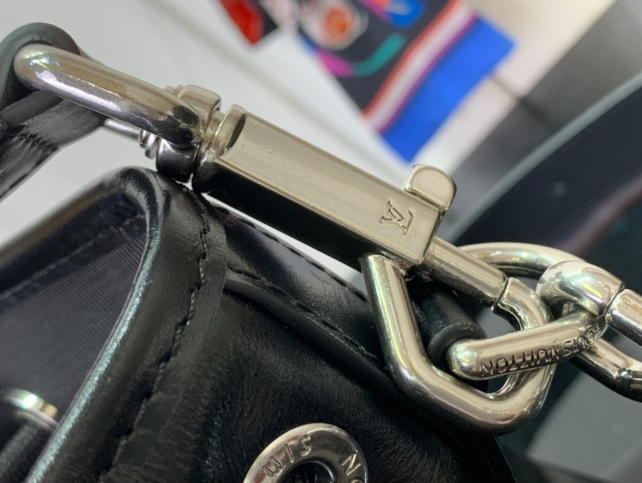 루이비통 노에 카고 M13985 241622cm 블랙6.jpg