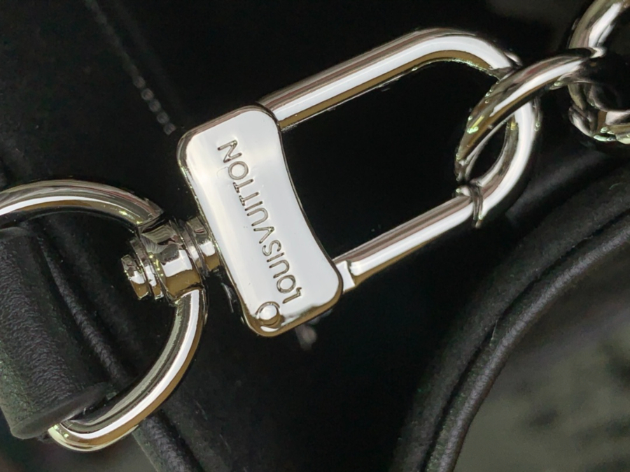 루이비통 온더고 스몰 M13576 1911.525cm 블랙7.jpg