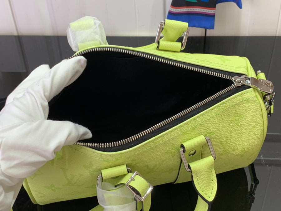 루이비통 키폴 반둘리에 M14078 151125cm 연 황녹색3.jpg