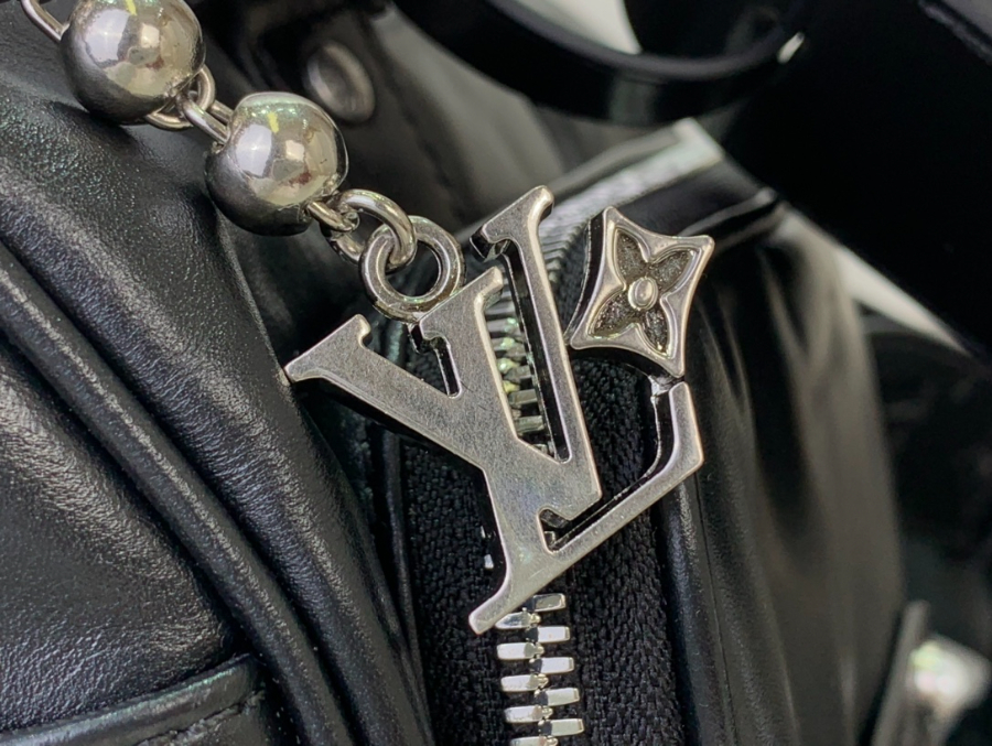 루이비통 키폴 카고 반둘리에 25 151125cm M13988 블랙7.jpg