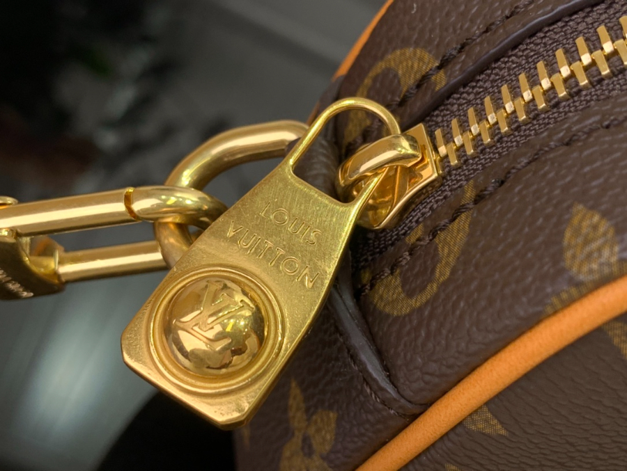 루이비통 트로카데로 웨어러블 월릿 M14058 206.513cm 브라운7.jpg