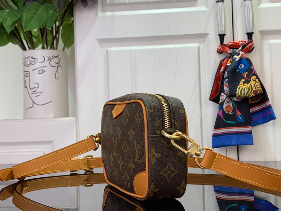 루이비통 트로카데로 웨어러블 월릿 M14058 206.513cm 브라운3.jpg