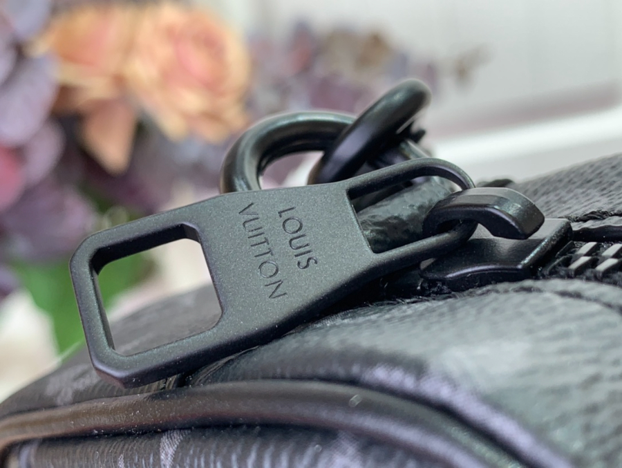 루이비통 트로카데로 웨어러블 월릿 M14058 206.513cm 블랙6.jpg