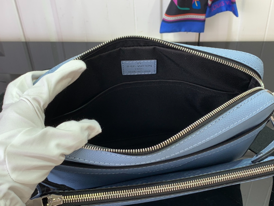 루이비통 트리오 메신저 M14069 18.5725cm 블루5.jpg