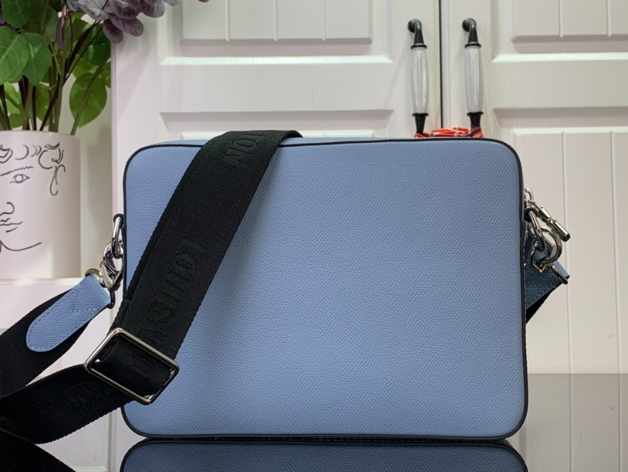루이비통 트리오 메신저 M14069 18.5725cm 블루2.jpg