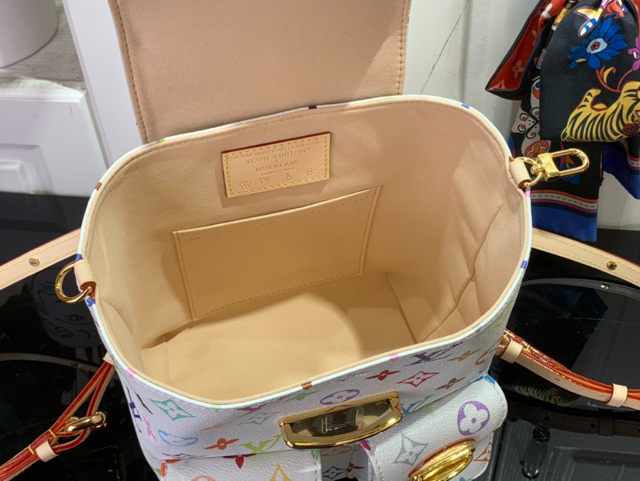 루이비통 LV X TM 베니스 멀티컬러 화이트 M13081 24267cm5.jpg