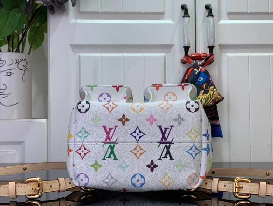 루이비통 LV X TM 베니스 멀티컬러 화이트 M13081 24267cm4.jpg