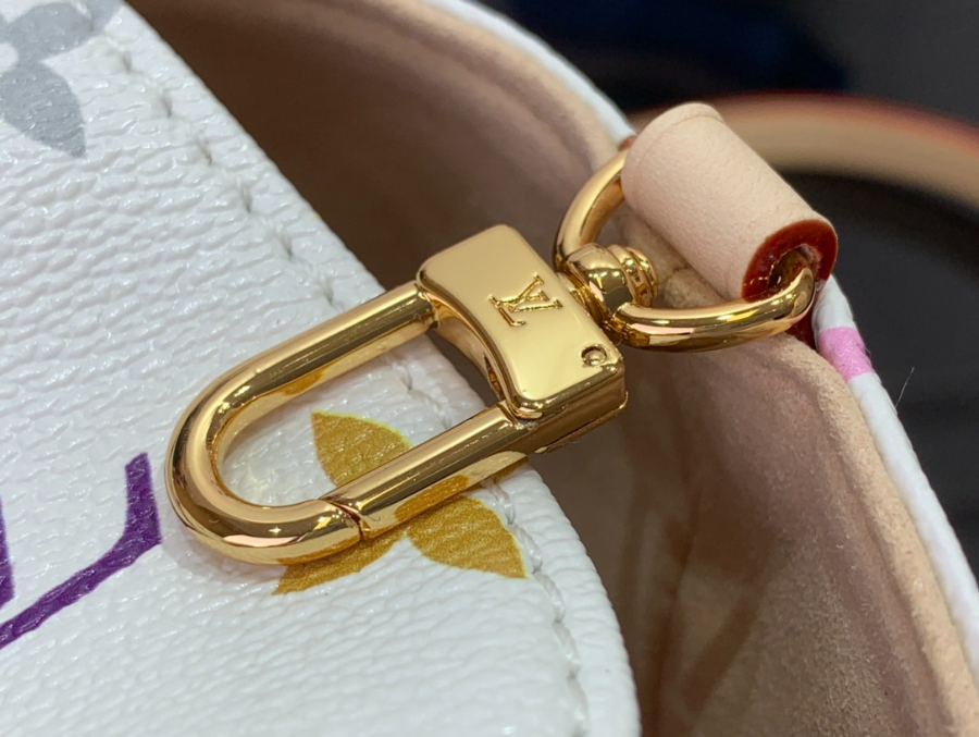 루이비통 LV X TM 베니스 멀티컬러 화이트 M13081 24267cm8.jpg