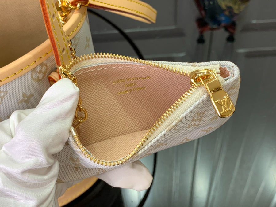 루이비통 나노 버킷 매스틱 M12317 13179cm6.jpg