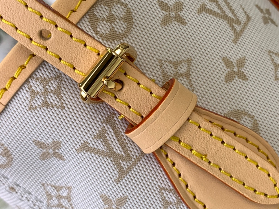 루이비통 나노 버킷 매스틱 M12317 13179cm8.jpg