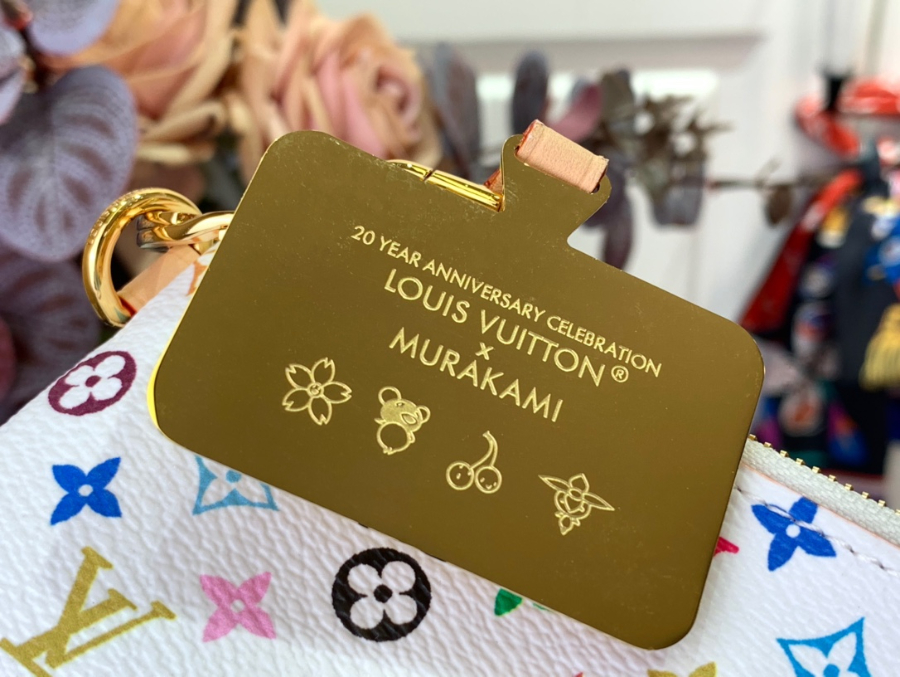 루이비통 LV X TM 스트탭 폰 홀더 미니 파우치 M14099 6.5112cm 화이트8.jpg