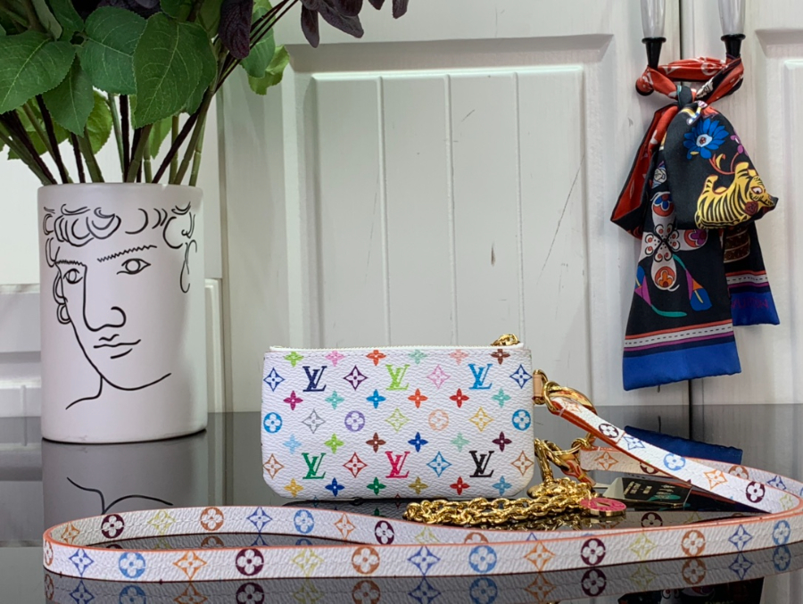 루이비통 LV X TM 스트탭 폰 홀더 미니 파우치 M14099 6.5112cm 화이트2.jpg