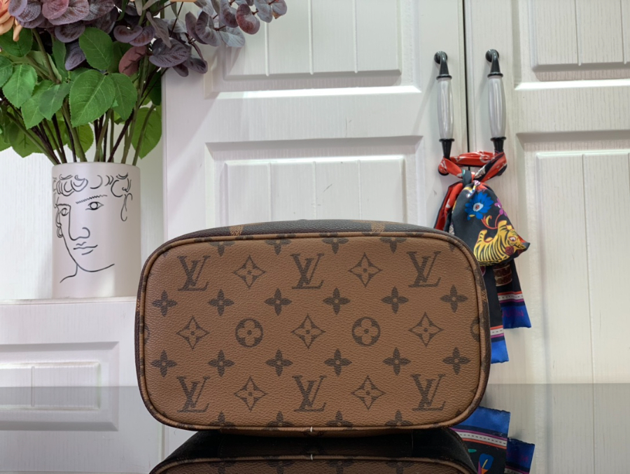 루이비통 니스 BB 토일레트리 파우치 M47212 241814.5cm4.jpg