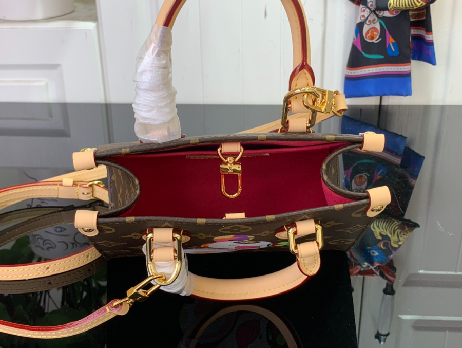 루이비통 LV X TM 온더고 BB M13668 18158.5cm4.jpg