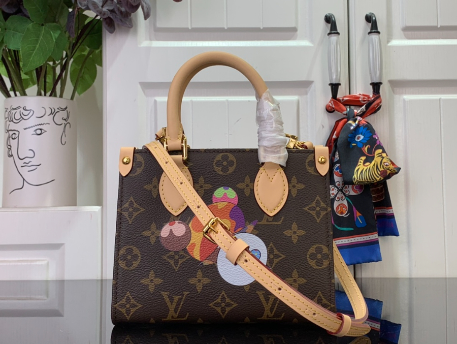 루이비통 LV X TM 온더고 BB M13668 18158.5cm2.jpg