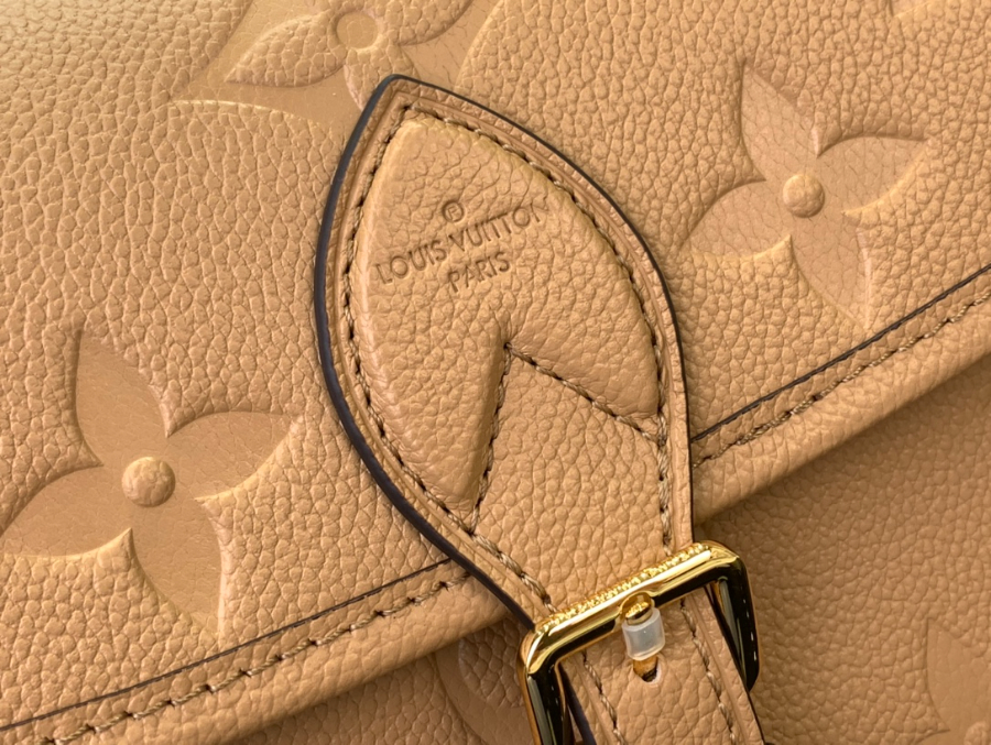 루이비통 다이앤 모노그램 앙프렝뜨 아리조나 M118176.jpg