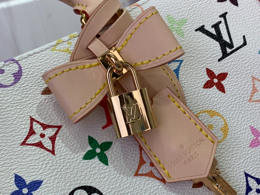 루이비통 LV X TM 온더고 M13079 352714cm 화이트 MM7.jpg