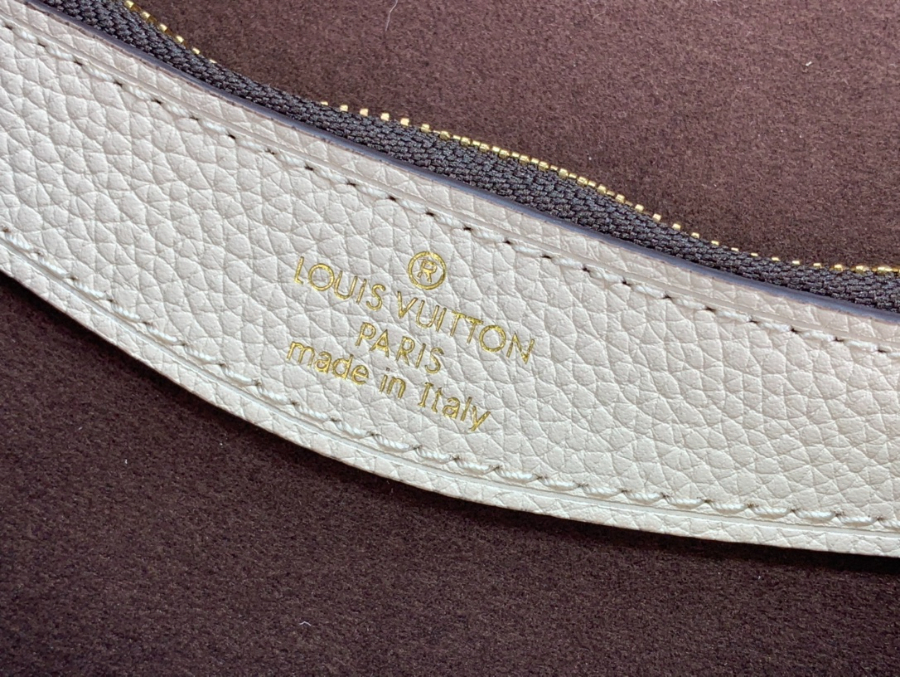 루이비통 다이앤루이비통 나노 다이앤 바이컬러 모노그램 앙프렝뜨 레더 크림 M46386 23168.5cm9.jpg