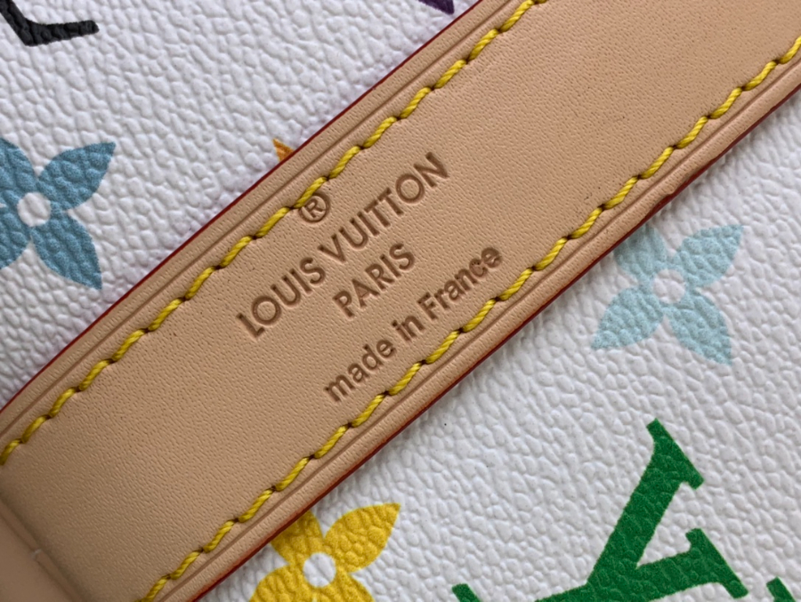 루이비통 LV X TM 키폴 반둘리에 M13742 272045cm 화이트8.jpg