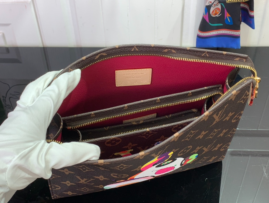 루이비통 LV X TM 트리오 토일레트리 파우치 M13762 205.525cm3.jpg