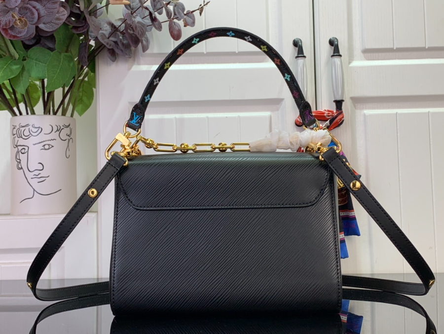 루이비통 LV X TM 트위스트 슬림 백 미디엄 M13243 16823cm 블랙2.jpg