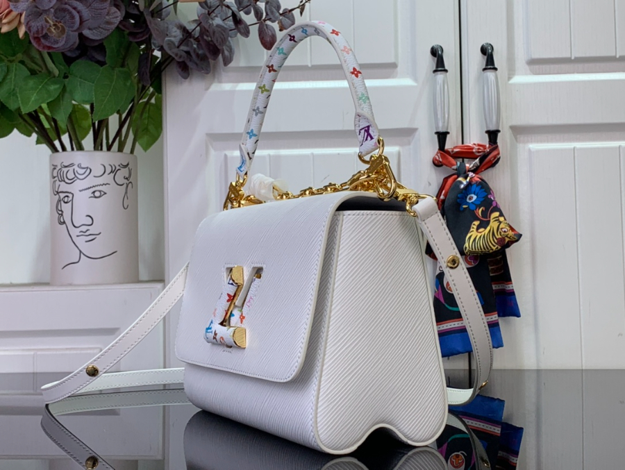 루이비통 LV X TM 트위스트 슬림 백 미디엄 M13243 16823cm 화이트3.jpg