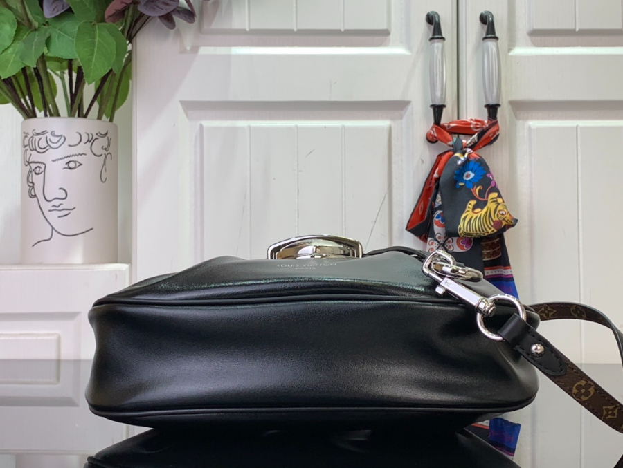 루이비통 선셋 바이브 H34 블랙 M12192 27183cm4.jpg