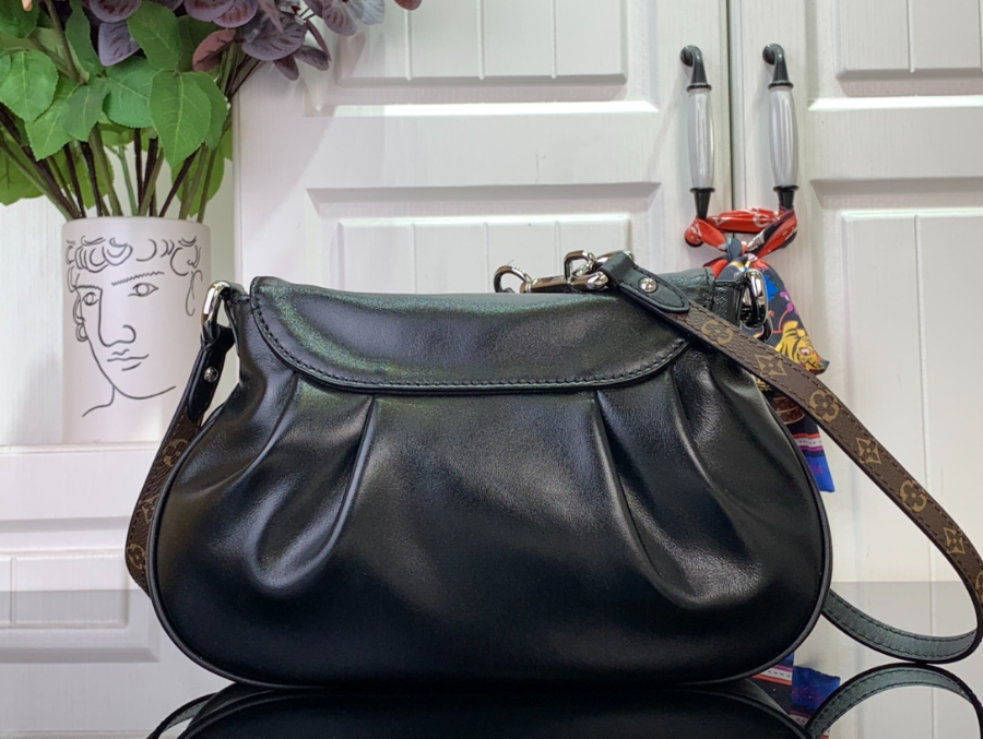 루이비통 선셋 바이브 H34 블랙 M12192 27183cm2.jpg