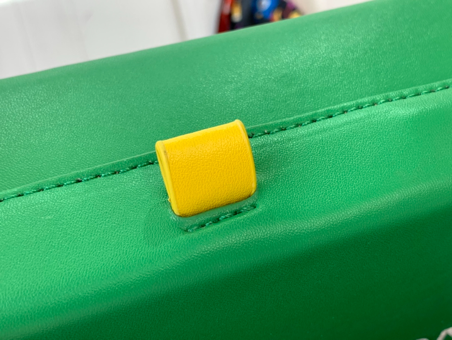 루이비통 쇼퍼 클러치 M24455 2316.57cm 그린7.jpg