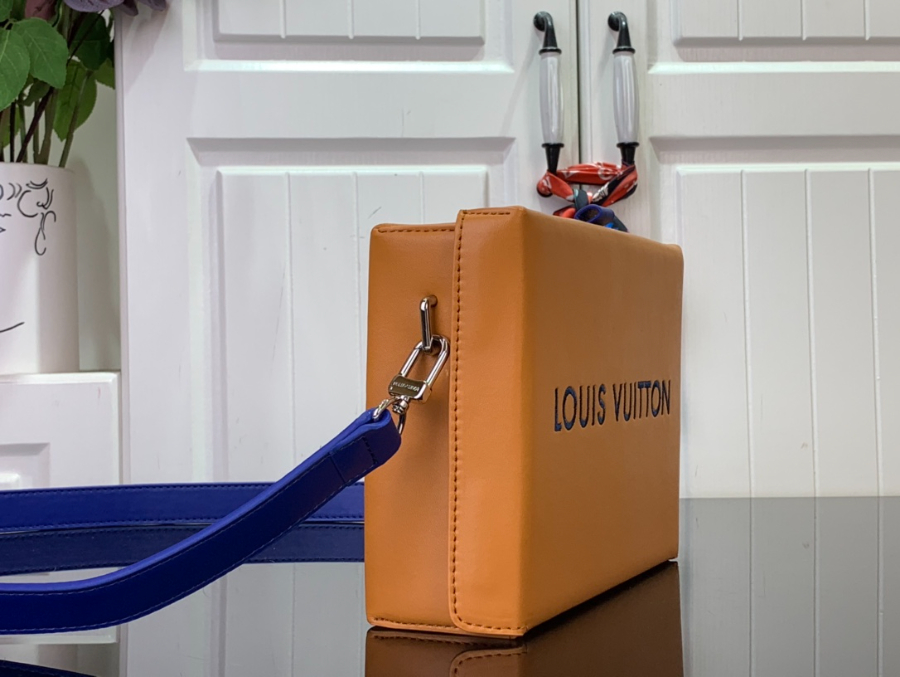 루이비통 쇼퍼 클러치 M24455 2316.57cm 브라운3.jpg