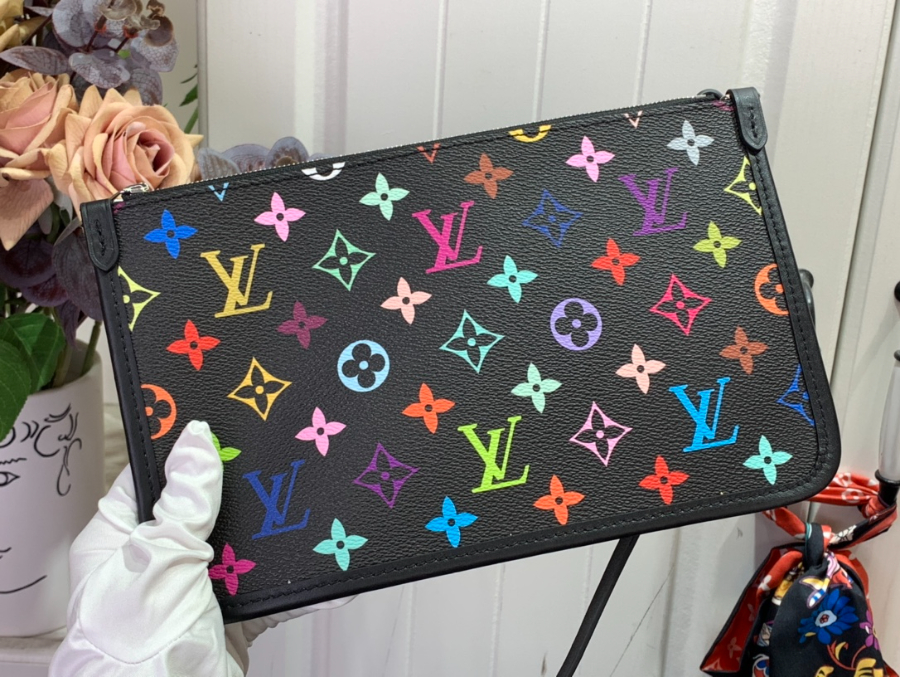 루이비통 x 무라카미 타카시 캐리올 바이브 MM 블랙 M13105 393015cm7.jpg