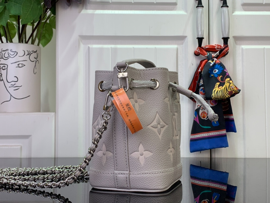 루이비통 나노 노에 라이트 퍼플 161013cm M142243.jpg