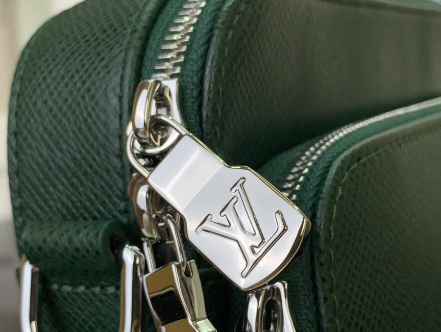 루이비통 에비뉴 메신저 M11657 22.515.57.5cm 그린7.jpg