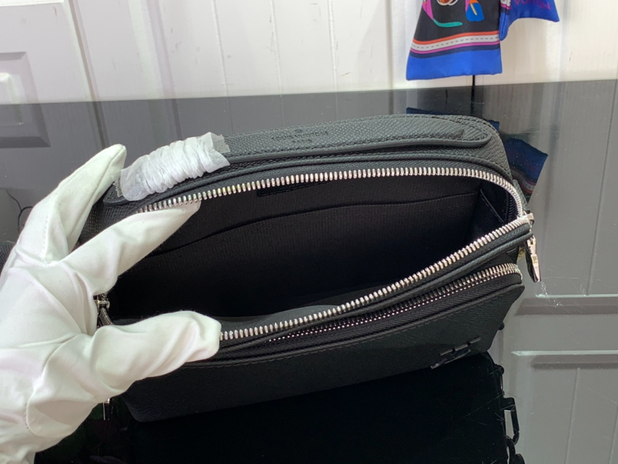 루이비통 에비뉴 메신저 M11657 22.515.57.5cm 블랙5.jpg