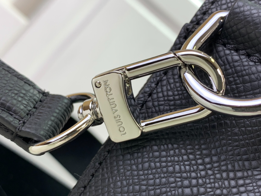 루이비통 에비뉴 메신저 M11657 22.515.57.5cm 블랙6.jpg