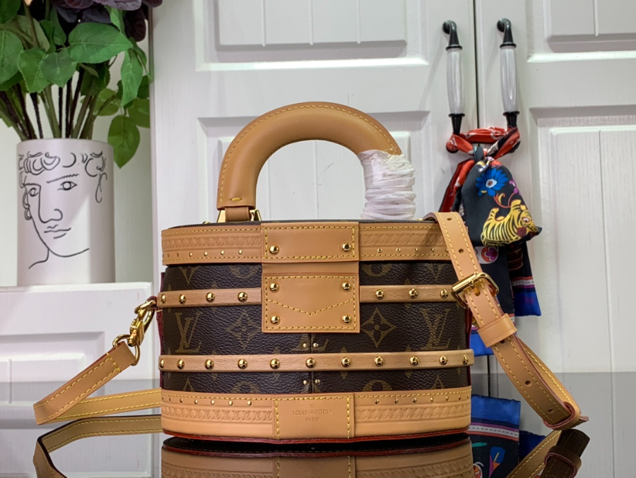 루이비통 엘리스 모노그램 M24843 19.51211.5cm2.jpg