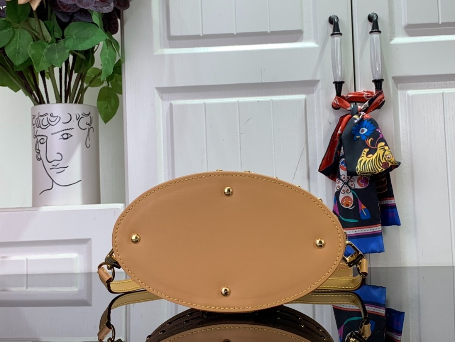 루이비통 엘리스 모노그램 M24843 19.51211.5cm4.jpg