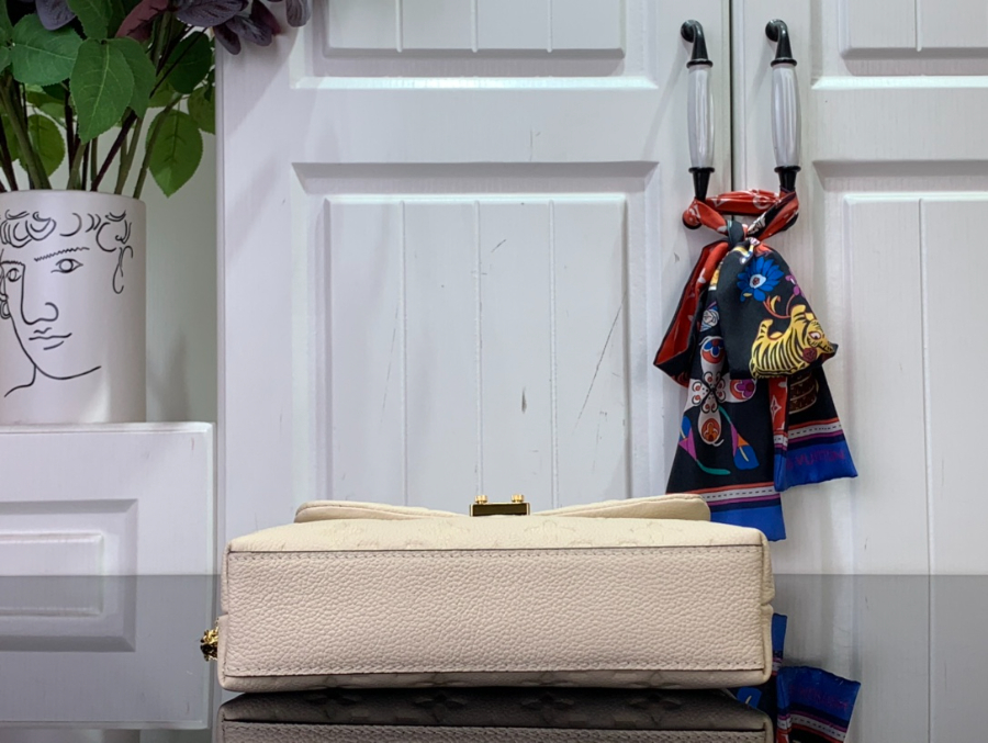 루이비통 나노 마들렌 M12145 12.5621cm 크림4.jpg