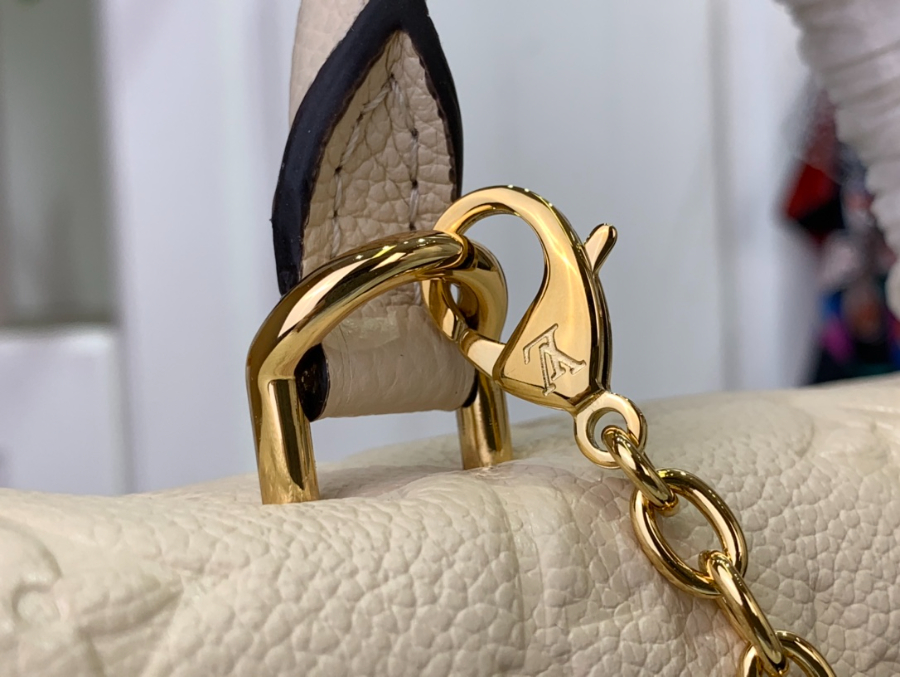 루이비통 나노 마들렌 M12145 12.5621cm 크림6.jpg