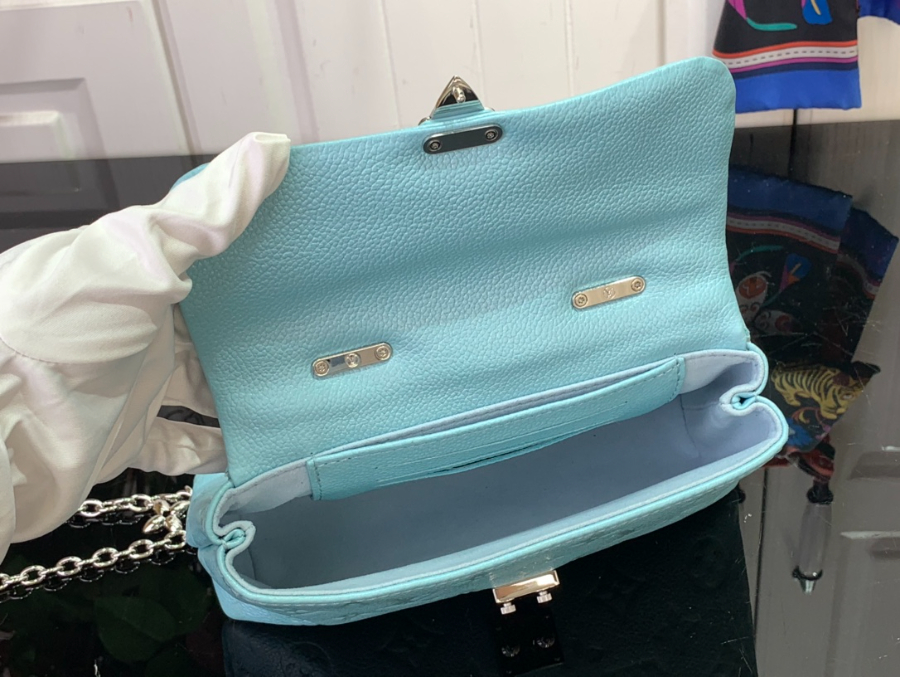 루이비통 나노 마들렌 아주르 프로스트 12.5621cm M12211 블루5.jpg